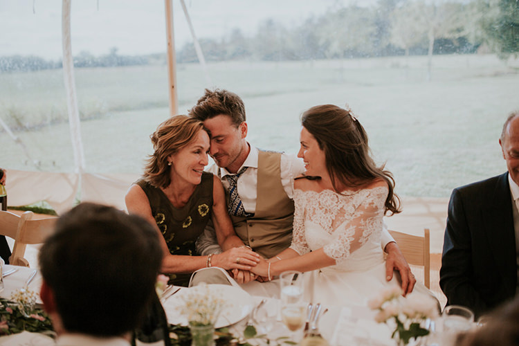 Beautiful Classic English Countryside Wedding http://jenmarino.com/