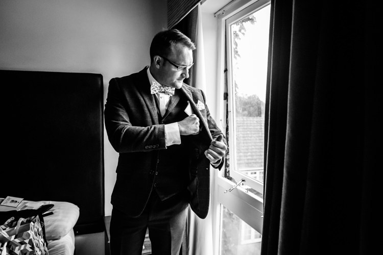 1950s Summer Fete Wedding http://www.mia-photography.com/