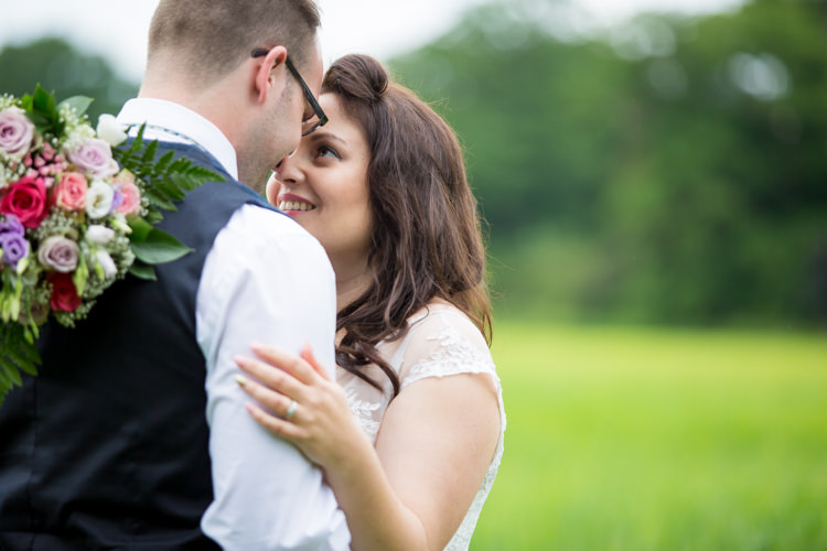 1950s Summer Fete Wedding http://www.mia-photography.com/