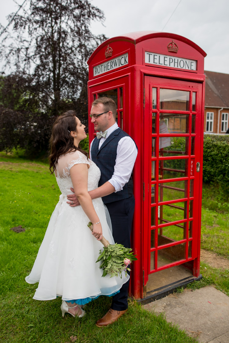 Short Dress Bride Bridal Fashion 1950s Summer Fete Wedding http://www.mia-photography.com/