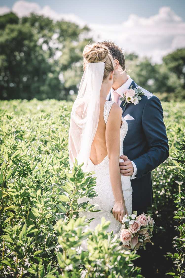 DIY Summer Rustic Country Wedding http://www.danielakphotography.com/