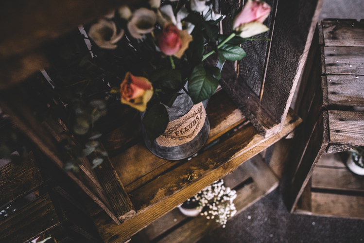 DIY Summer Rustic Country Wedding http://www.danielakphotography.com/