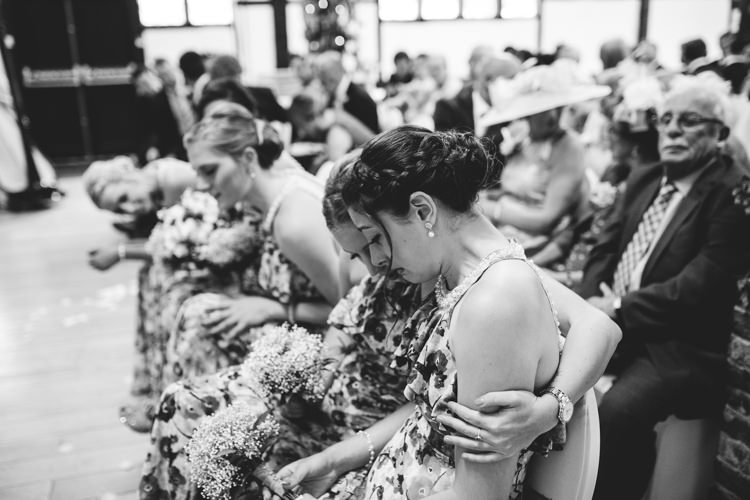 Stylish Relaxed Fun White Wedding http://www.livvy-hukins.co.uk/