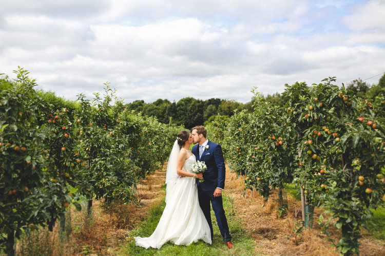 Stylish Relaxed Fun White Wedding http://www.livvy-hukins.co.uk/