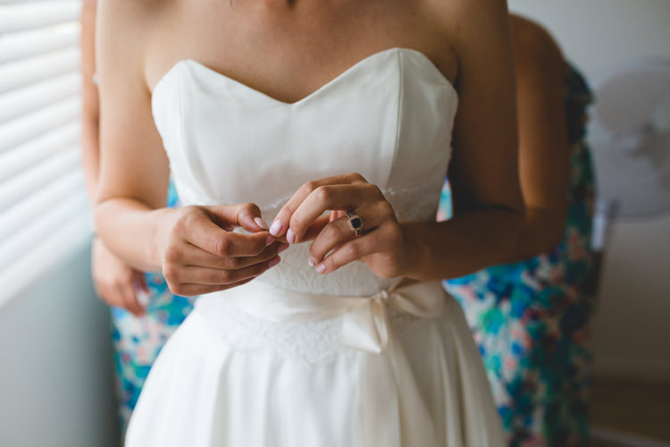 Pale Pink Nails Bride Stylish Relaxed Fun White Wedding http://www.livvy-hukins.co.uk/