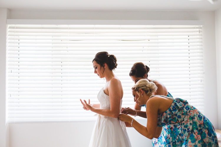 Stylish Relaxed Fun White Wedding http://www.livvy-hukins.co.uk/