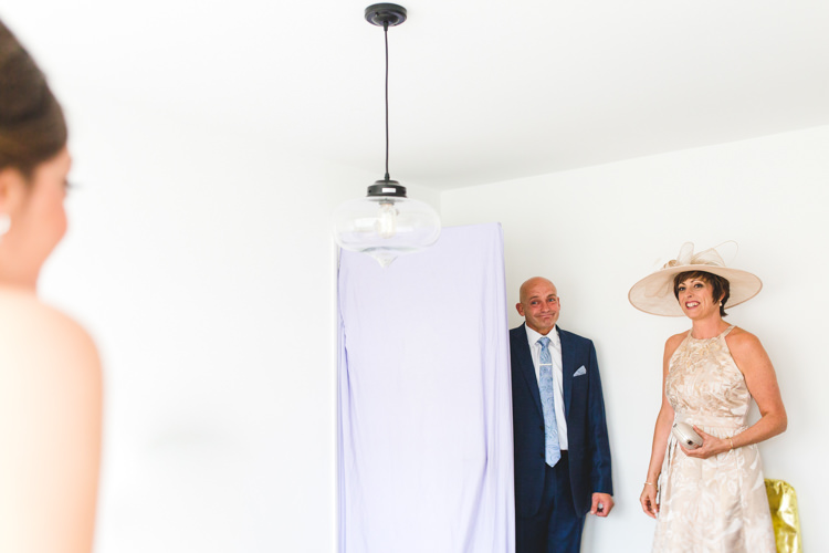 Stylish Relaxed Fun White Wedding http://www.livvy-hukins.co.uk/