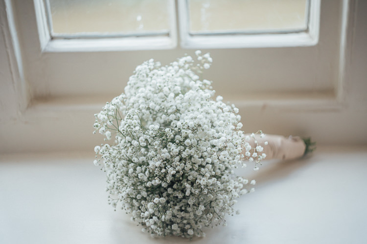 Gyp Gypsophila Baby Breath Bouquet Bridesmaid Flowers Teal Gold Barn Wedding http://www.mr-and-mrs-wedding-photography.co.uk/