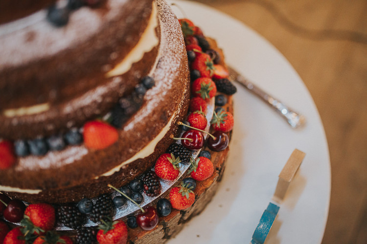 Naked Cake Sponge Layer Fruit Berries Teal Gold Barn Wedding http://www.mr-and-mrs-wedding-photography.co.uk/