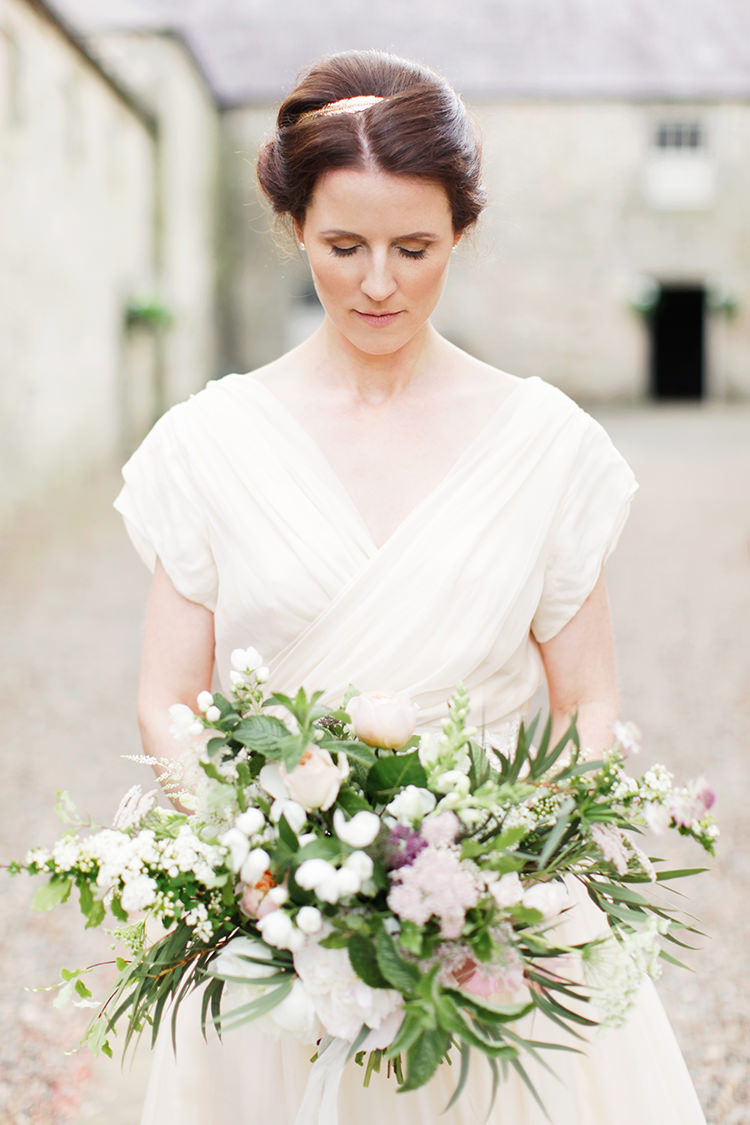 Soft Pale Fine Art Wedding Ideas http://rachelrosephotography.co.uk/
