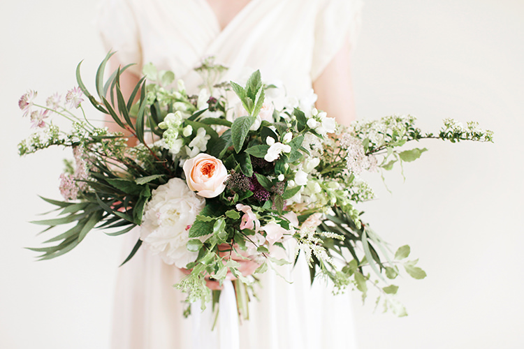 Bouquet Flowers Bride Bridal Organic Natural Foliage Roses Peonies Soft Pale Fine Art Wedding Ideas http://rachelrosephotography.co.uk/