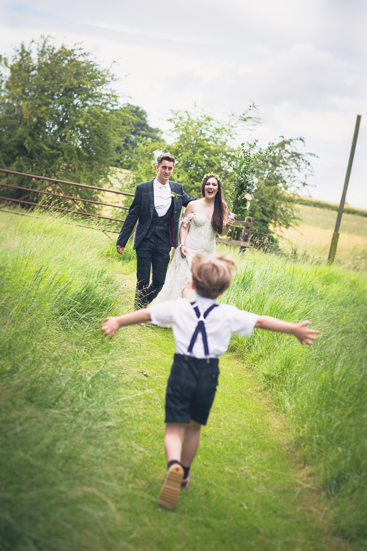 Outdoor Boho Botanical Farm Wedding http://www.lauraophotography.com/