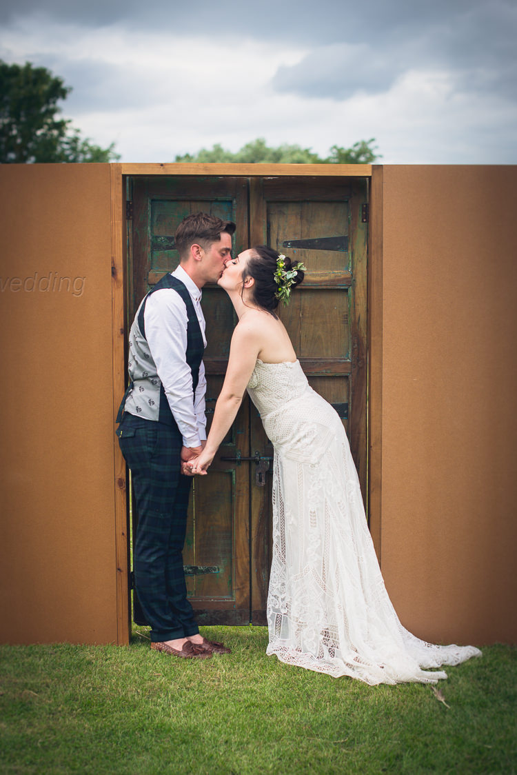 Outdoor Boho Botanical Farm Wedding http://www.lauraophotography.com/
