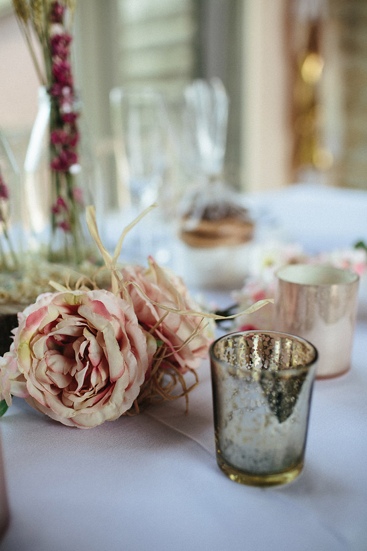Soft Springtime Countryside Wedding http://www.claudiarosecarter.co.uk/