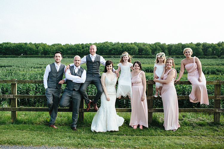 Soft Springtime Countryside Wedding http://www.claudiarosecarter.co.uk/