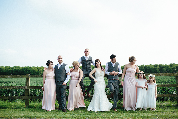 Soft Springtime Countryside Wedding http://www.claudiarosecarter.co.uk/