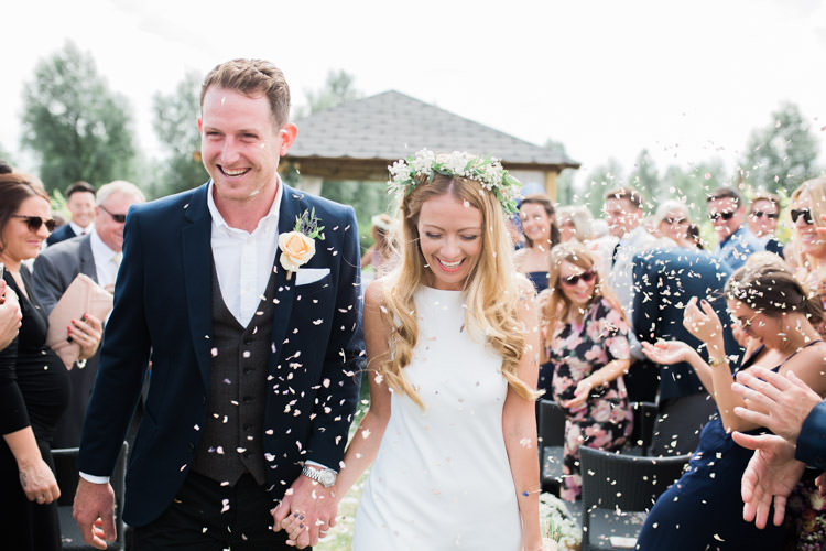 Confetti Throw Bohemian Vineyard Wedding http://www.gemmagiorgio.com/
