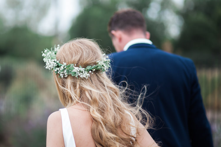 Flower Crown Bride Bohemian Vineyard Wedding http://www.gemmagiorgio.com/