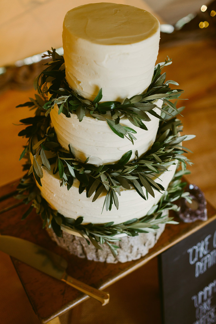 Buttercream Foliage Cake Log Stand Bohemian Outdoor Blessing Garden Wedding http://www.lukehayden.co.uk/
