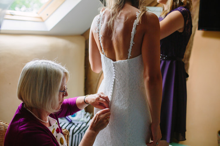 Mismatched Berry DIY Wedding http://www.colinianross.com/