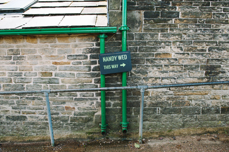 Artistic Creative Colourful Farm Wedding http://www.mustardyellowphotography.com/
