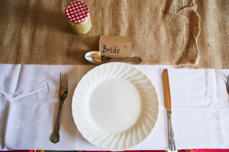 Hessian Table Cloth Mismatched Berry DIY Wedding http://www.colinianross.com/