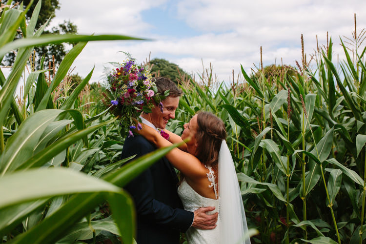 Mismatched Berry DIY Wedding http://www.colinianross.com/