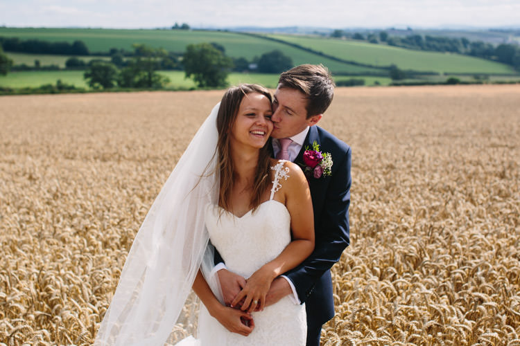 Mismatched Berry DIY Wedding http://www.colinianross.com/