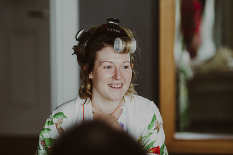 Romantic Stylish Relaxed Sea Wedding http://www.oxiphotography.co.uk/