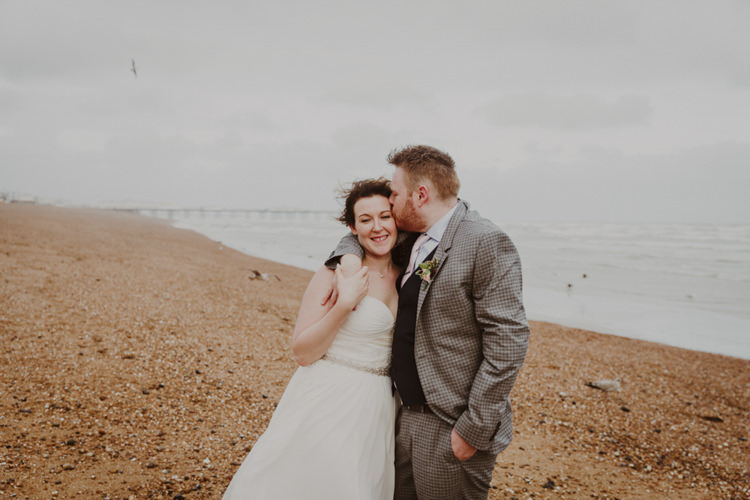 Romantic Stylish Relaxed Sea Wedding http://www.oxiphotography.co.uk/