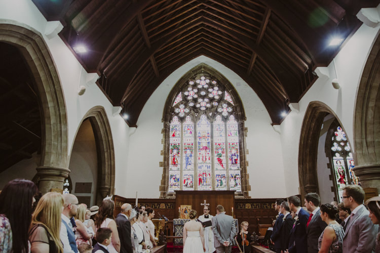 Romantic Stylish Relaxed Sea Wedding http://www.oxiphotography.co.uk/