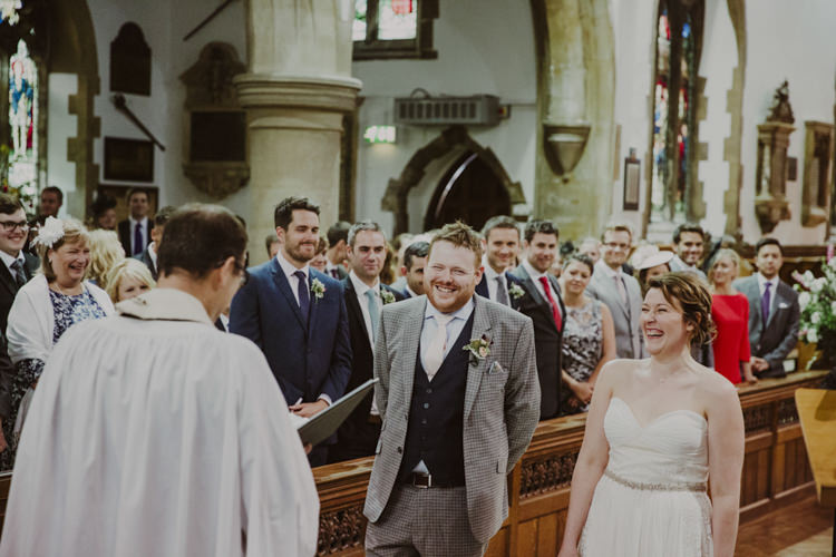 Romantic Stylish Relaxed Sea Wedding http://www.oxiphotography.co.uk/