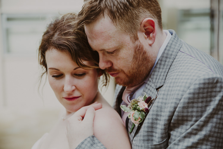 Romantic Stylish Relaxed Sea Wedding http://www.oxiphotography.co.uk/