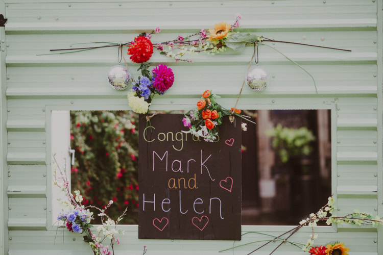 Chalk Black Board Sign Flowers Romantic Stylish Relaxed Sea Wedding http://www.oxiphotography.co.uk/