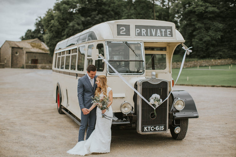 Vintage Bus Transport Creative DIY Rustic Lavender Wedding http://www.nataliepluck.com/