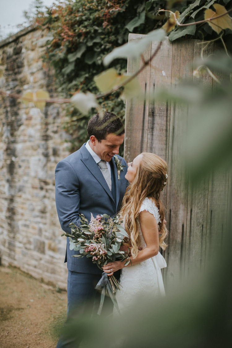 Creative DIY Rustic Lavender Wedding http://www.nataliepluck.com/ 