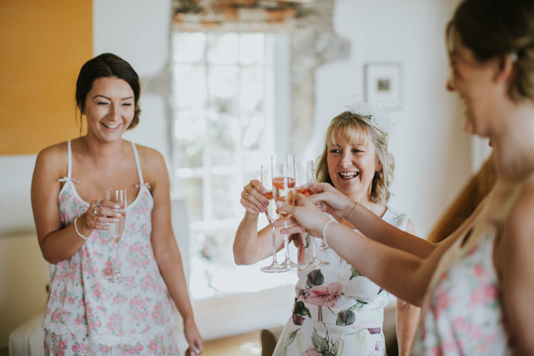 Creative DIY Rustic Lavender Wedding http://www.nataliepluck.com/