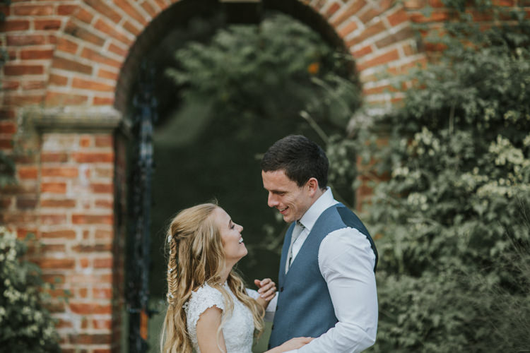 Creative DIY Rustic Lavender Wedding http://www.nataliepluck.com/