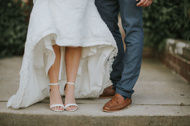 Creative DIY Rustic Lavender Wedding http://www.nataliepluck.com/
