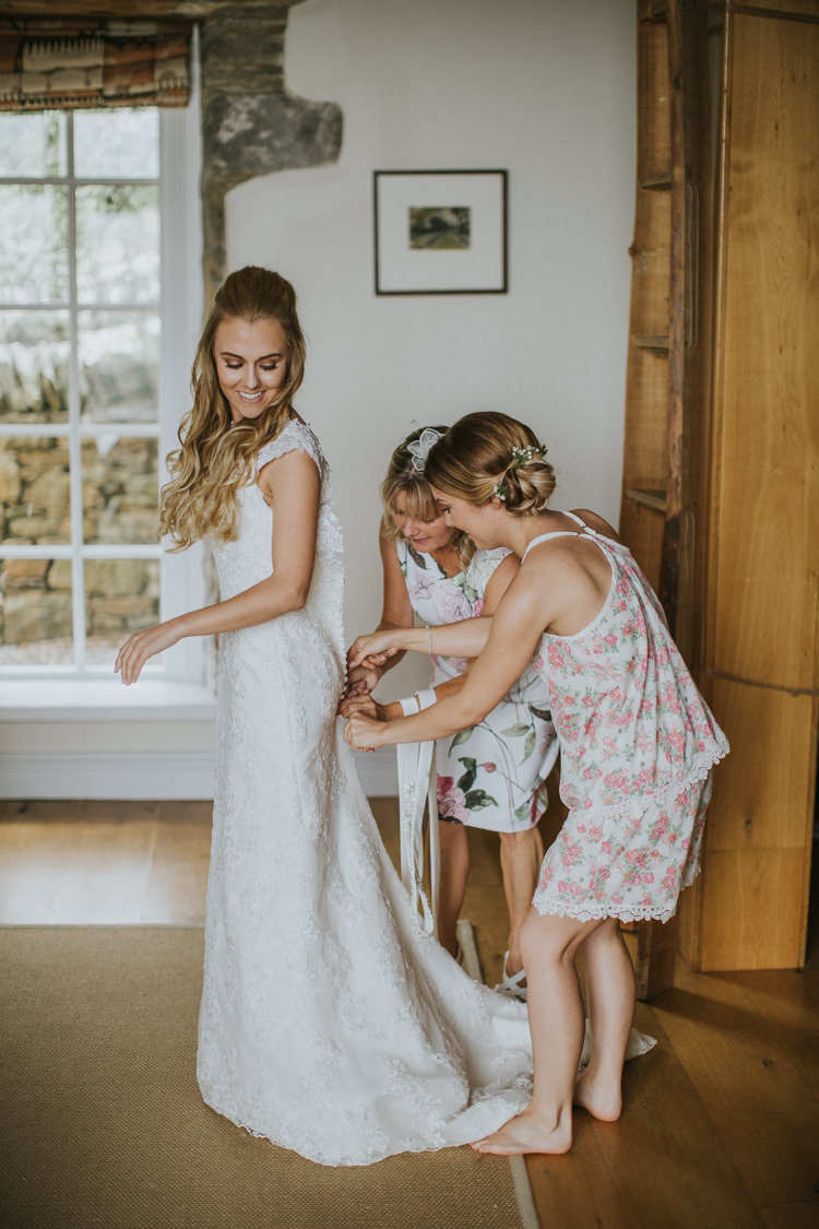 Lace Mori Lee Dress Gown Bride Bridal Creative DIY Rustic Lavender Wedding http://www.nataliepluck.com/