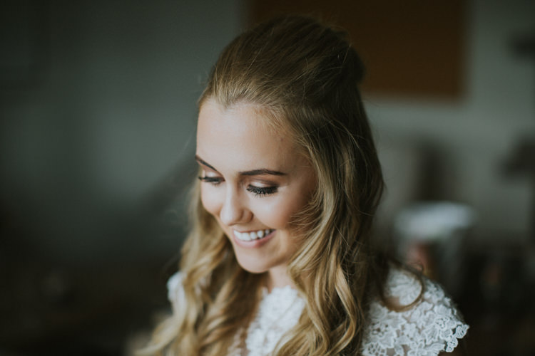 Make Up Bride Bridal Beautiful Creative DIY Rustic Lavender Wedding http://www.nataliepluck.com/