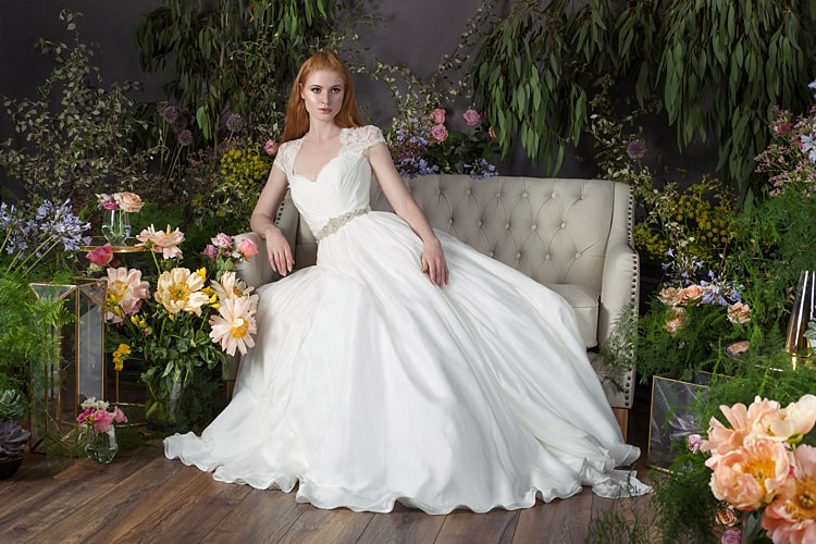 Naomi Neoh 2017 Eden Wedding Bridal Dress Collection Isobel Naomi Neoh 2017 Eden Wedding Bridal Dress Collection