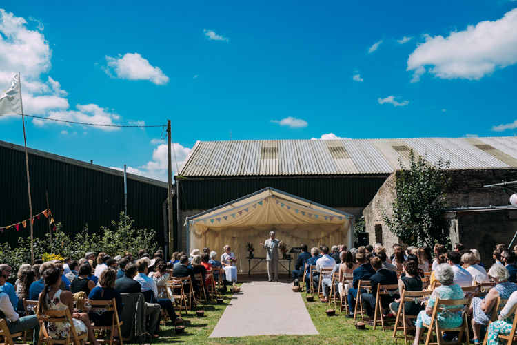Colourful Cool Hand Made Wedding http://www.jonnybarratt.com/