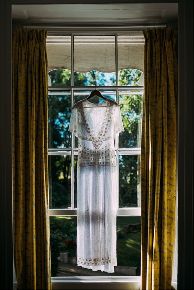 Colourful Cool Hand Made Wedding http://www.jonnybarratt.com/