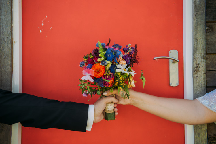 Colourful Cool Hand Made Wedding http://www.jonnybarratt.com/