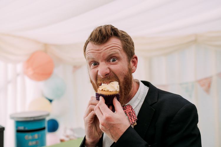 Colourful Cool Hand Made Wedding http://www.jonnybarratt.com/