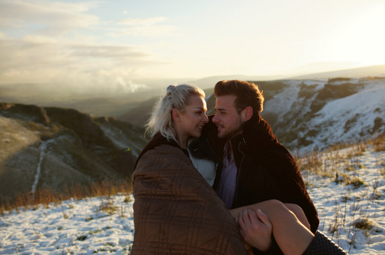 Snowy Peak District Engagement http://www.juntanweddings.com/
