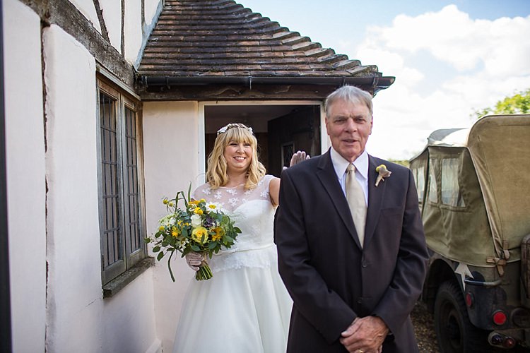 Pretty Outdoorsy Yellow Tipi Wedding http://www.binkynixon.com/