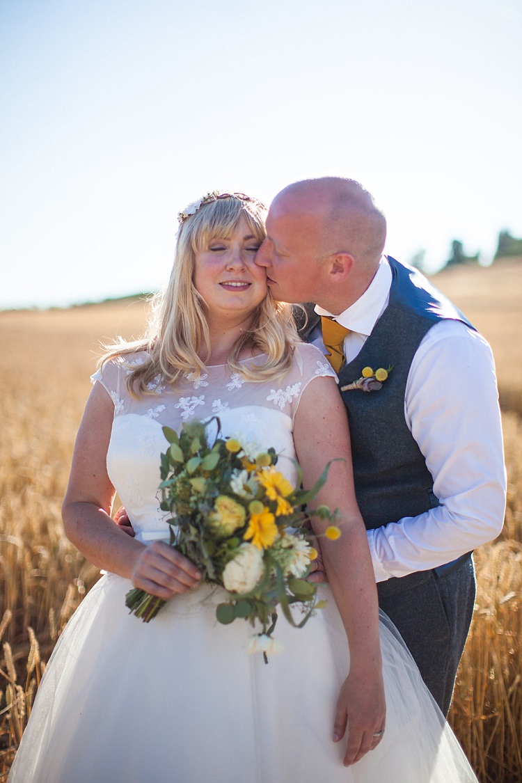 Pretty Outdoorsy Yellow Tipi Wedding http://www.binkynixon.com/