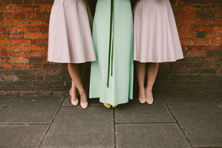 Small Vintage City Wedding http://www.sarahlondonphotography.co.uk/
